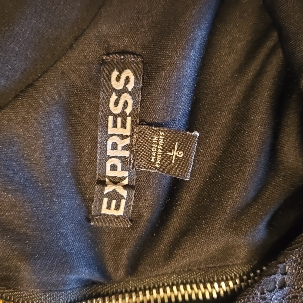 Express Floral Tank - Picture 6 of 7